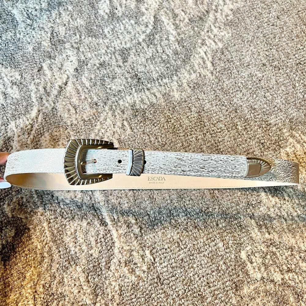 Escada Silver Metallic / Gray Leather Belt